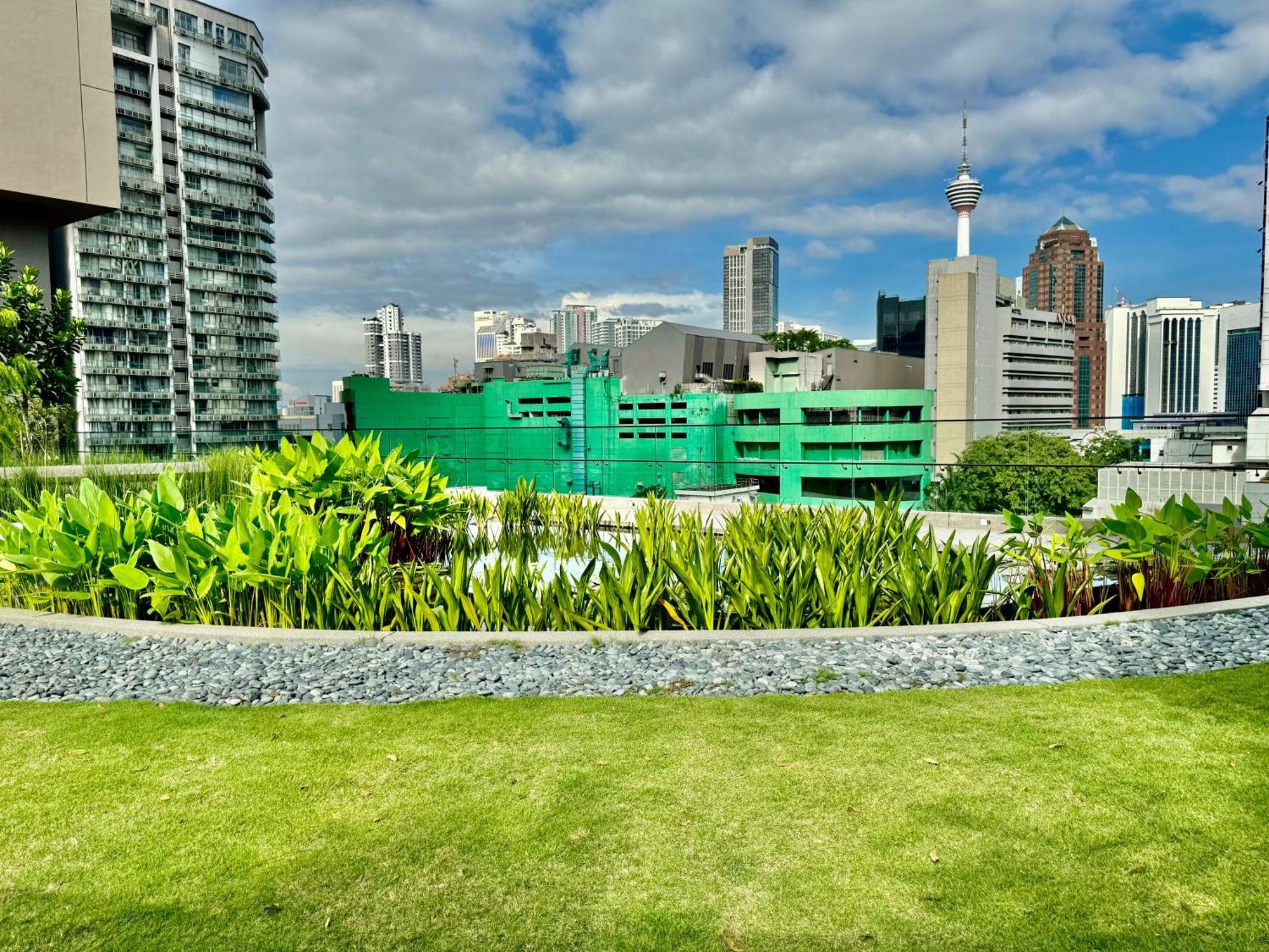 Klcc Suites At Axon By Skypool Kuala Lumpur Exteriör bild