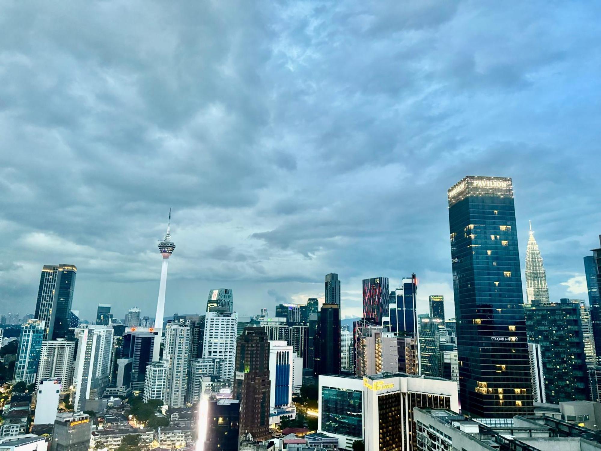 Klcc Suites At Axon By Skypool Kuala Lumpur Exteriör bild