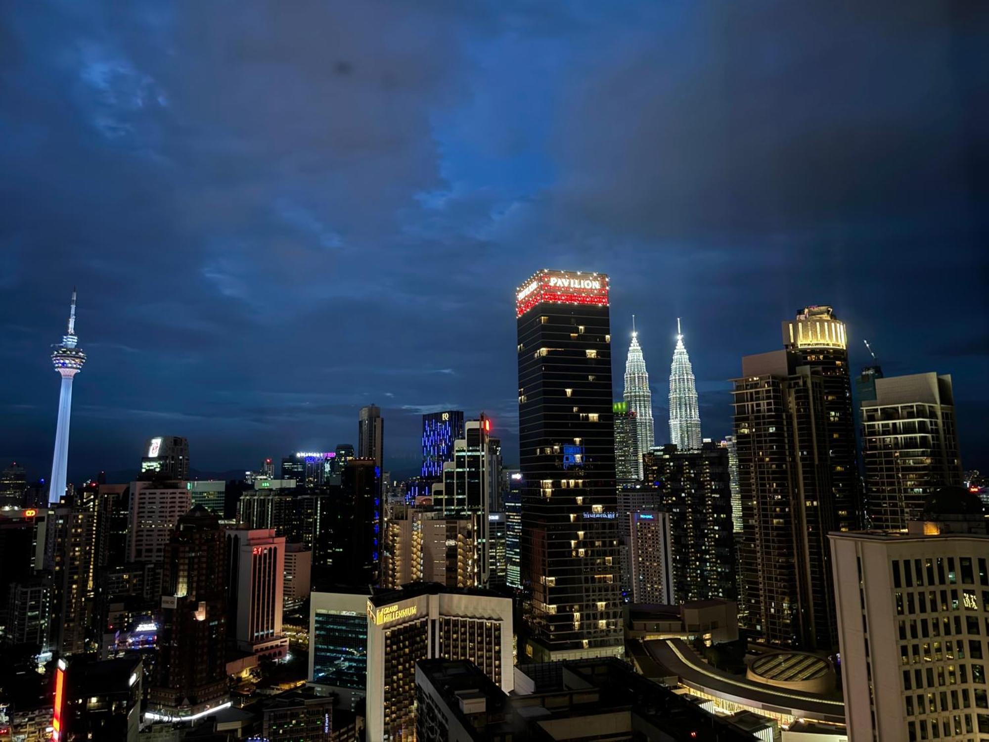Klcc Suites At Axon By Skypool Kuala Lumpur Exteriör bild