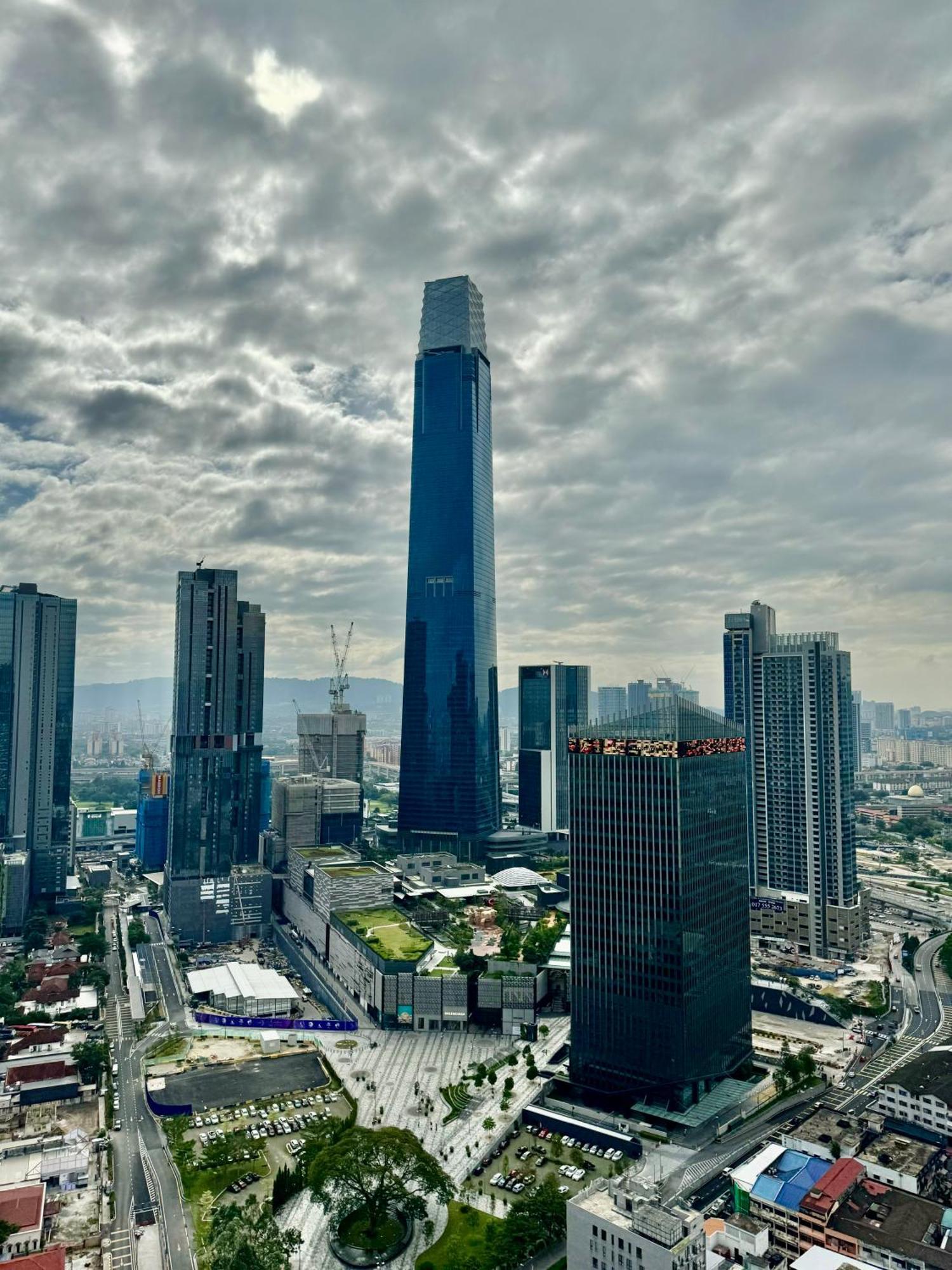 Klcc Suites At Axon By Skypool Kuala Lumpur Exteriör bild